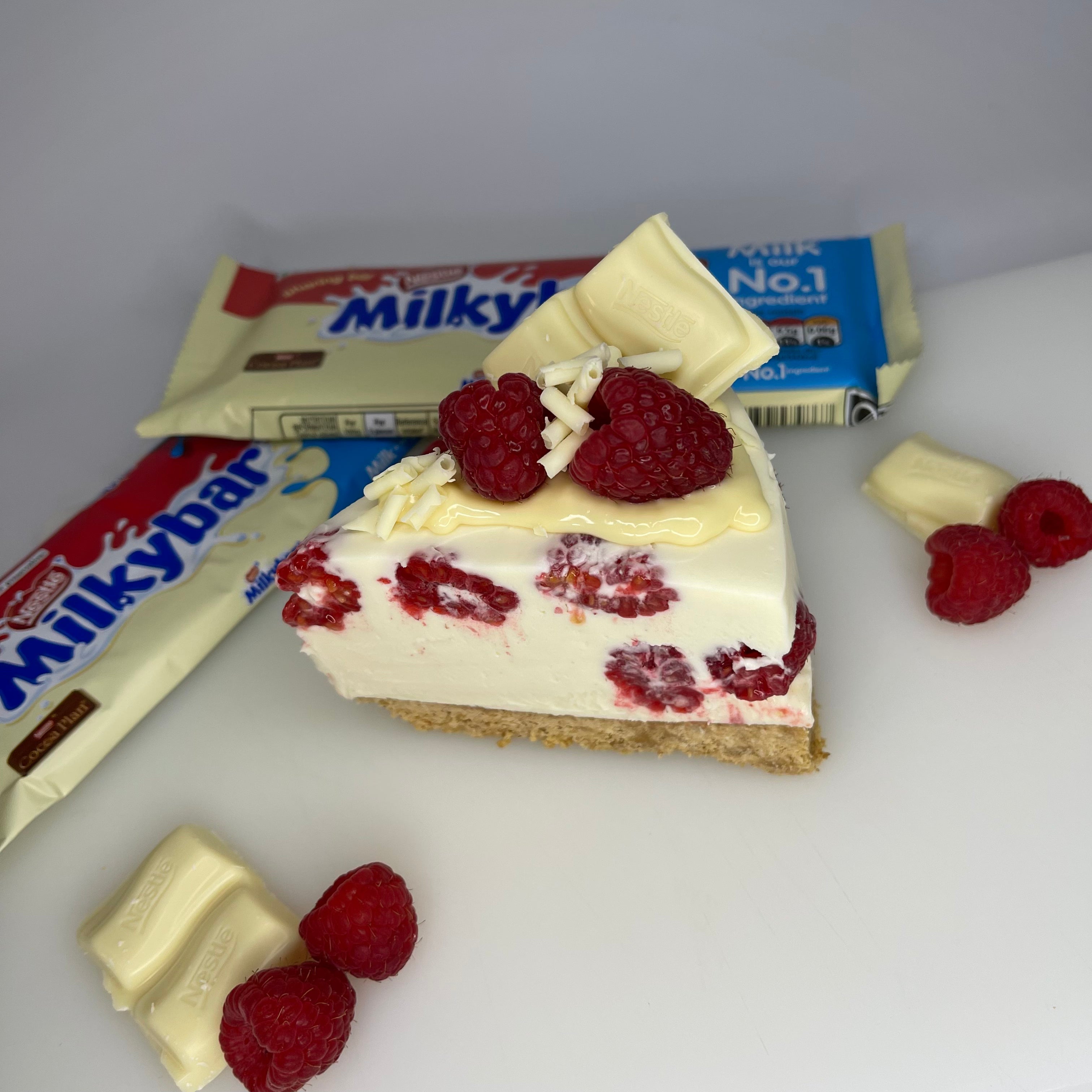 WHITE CHOCOLATE & RASPBERRY (SLICE)